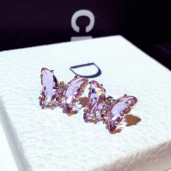 Purple crystal butterfly stud earrings - Picture 2 of 2